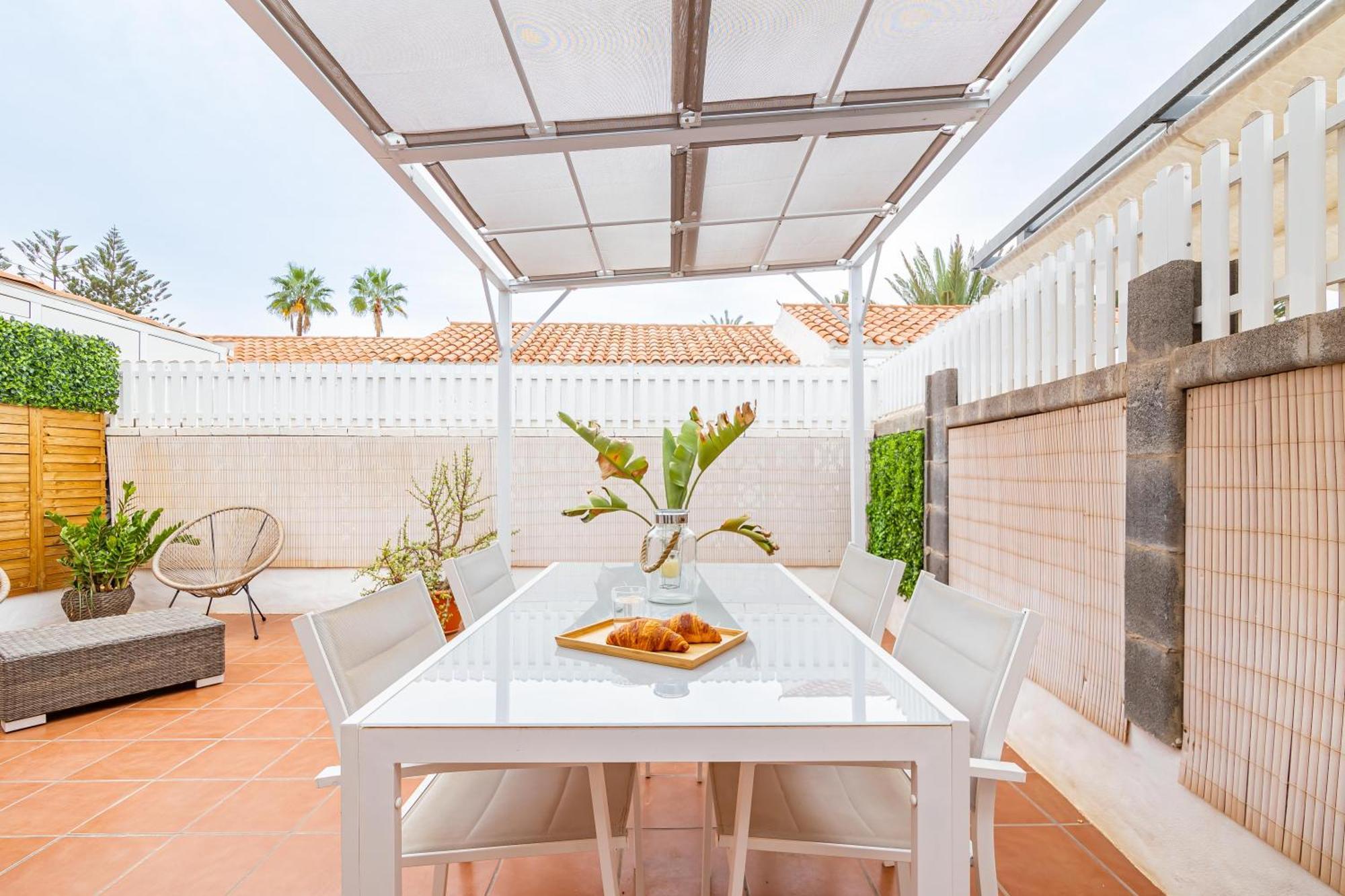 Canarian Holiday Home - Sunset Bungalow In Playa Del Ingles Сан-Бартоломе Экстерьер фото